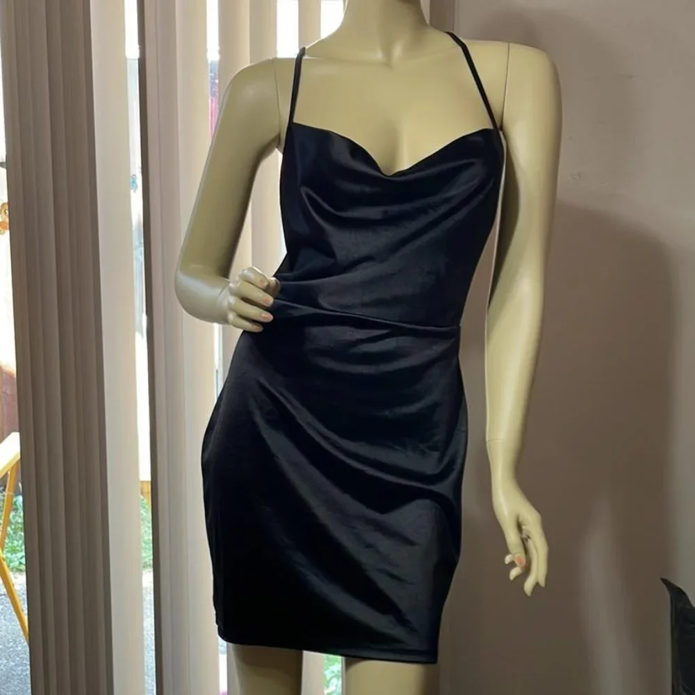 Junior XL Women Medium Sexy Little Black Mini Dress Backless - Picture 1 of 3